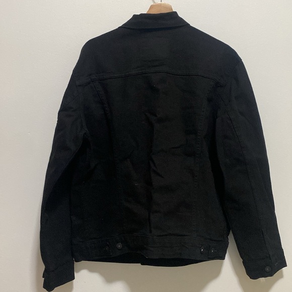 Levi’s Black Denim Jacket (Large) Never Worn - Picture 5 of 5